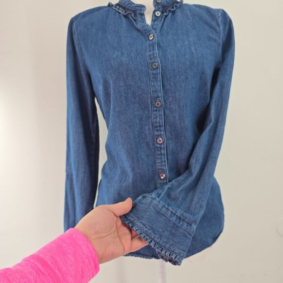 Boden Caitlin Smocked Indigo Denim Chambray Button Down Top Women Size 6 - Picture 5 of 8